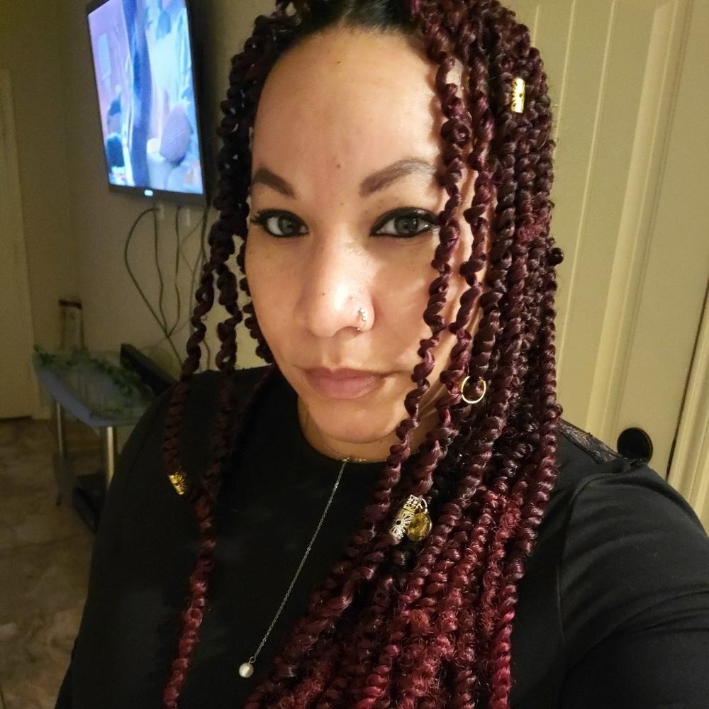 Meet your Posher, Jennifer